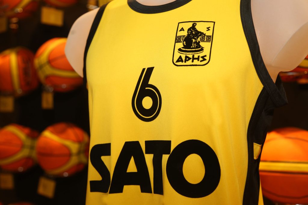 Οι νέες παραλαβές της θρυλικής φανέλας του ΑΡΗ