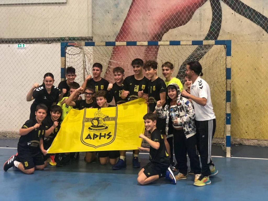 Ακαδημία Χάντμπολ: Νίκη και πρόκριση στους «8» (pics)