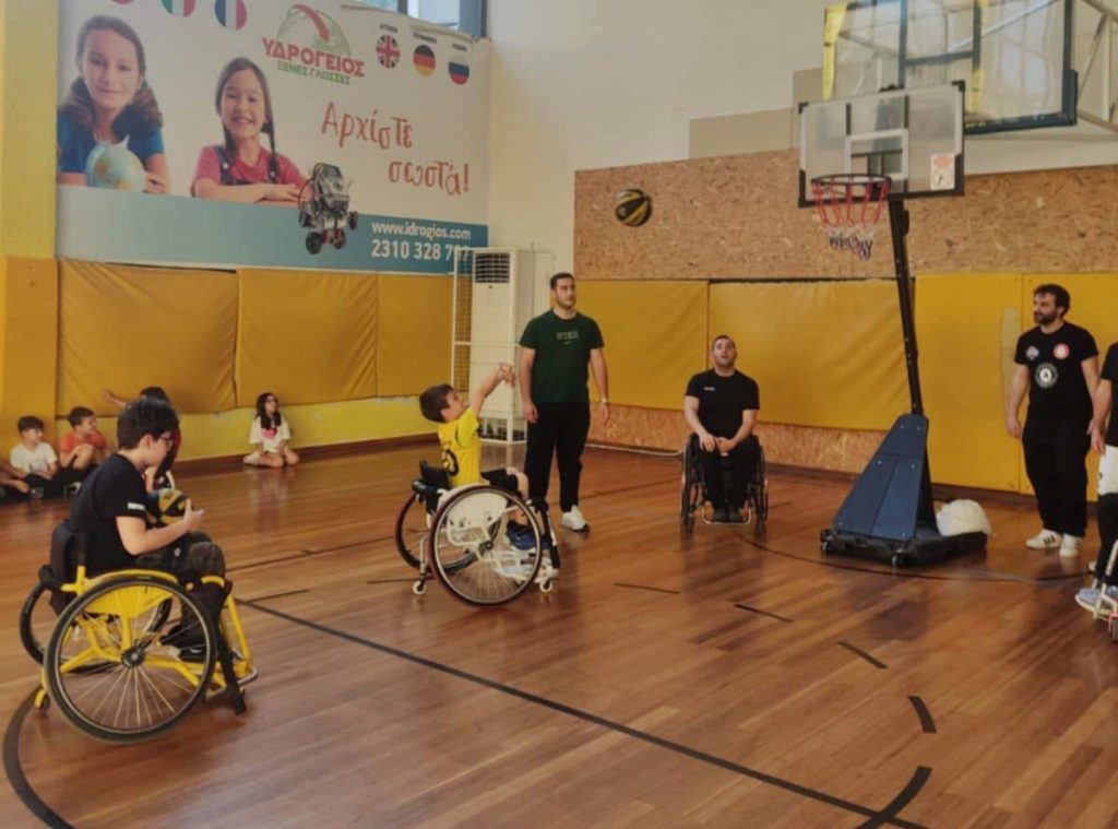 Ακαδημία Μπάσκετ: Επίσκεψη της ομάδας Μπάσκετ με Αμαξίδιο (pics)