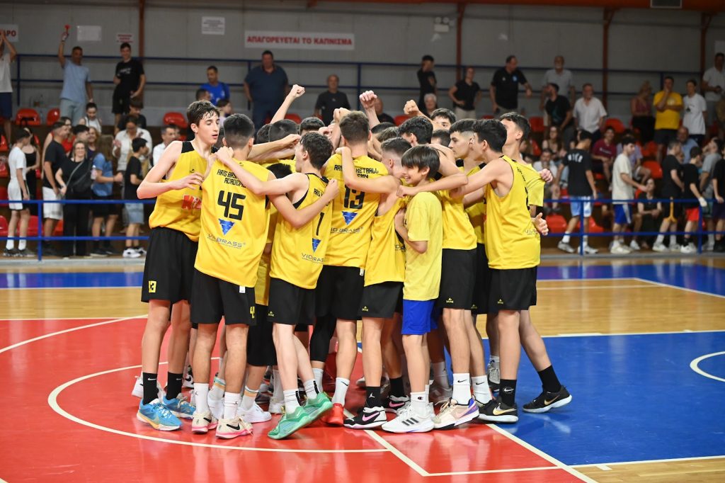 Μπάσκετ Παμπαίδων: Νίκη επί της ΔΕΚΑ και πρόκριση στον τελικό