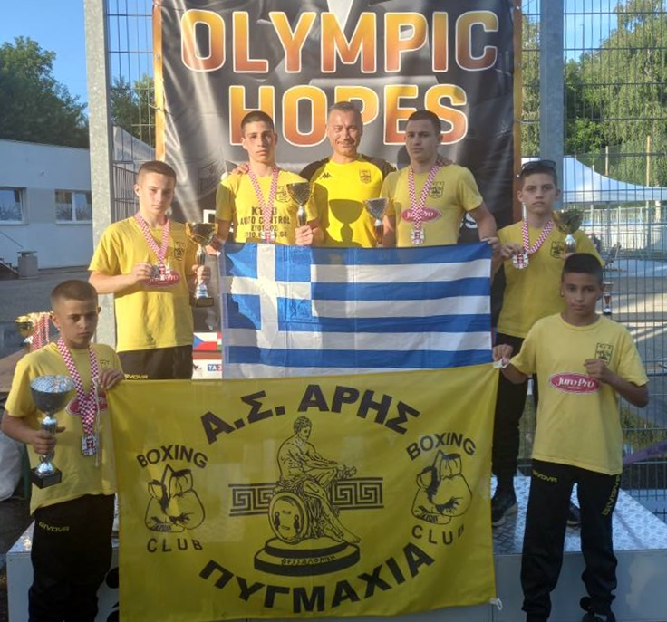 Πυγμαχία: Τρία χρυσά μετάλλια οι πυγμάχοι του ΑΡΗ στη Σλοβακία (pics)