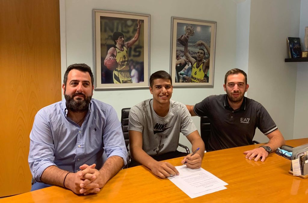 Ακαδημία Μπάσκετ: Ο Στέλιος Χαβαλές στον ΑΡΗ (pics)