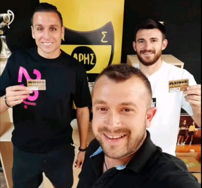 Ο Γιώργος Δεληζήσης και ο Δημήτρης Μάνος μέλη του Α.Σ. ΑΡΗΣ