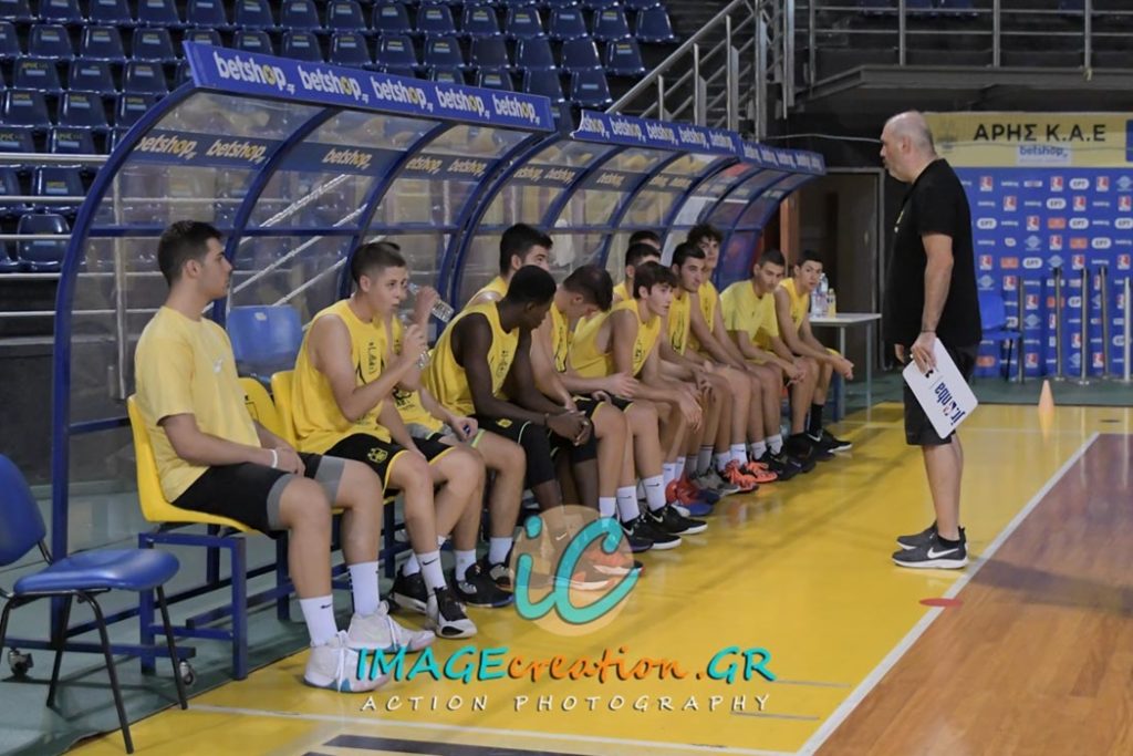Μπάσκετ Εφήβων: Δεύτερη νίκη επί της ΜΕΝΤ και πρόκριση στα προημιτελικά