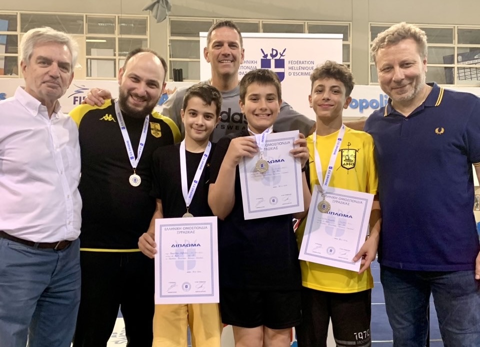 Ξιφασκία: Αργυρό μετάλλιο για τους Παμπαίδες στο Πανελλήνιο Πρωτάθλημα (pics)