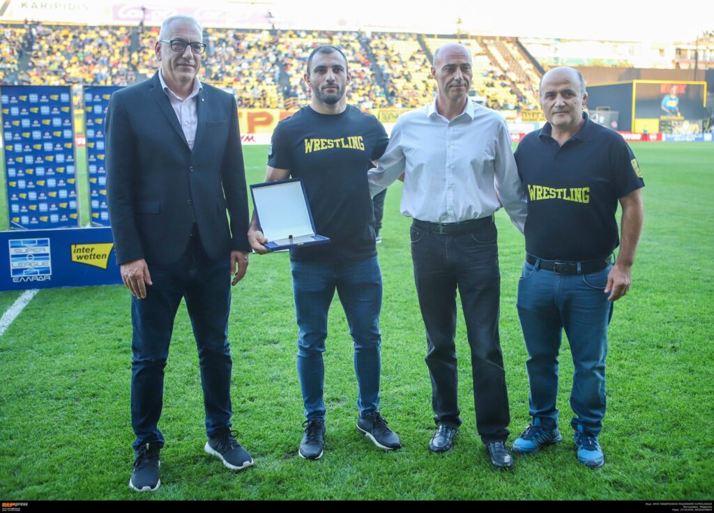 Βραβεύτηκε και αποθεώθηκε ο Κουλουχίδης (photos)