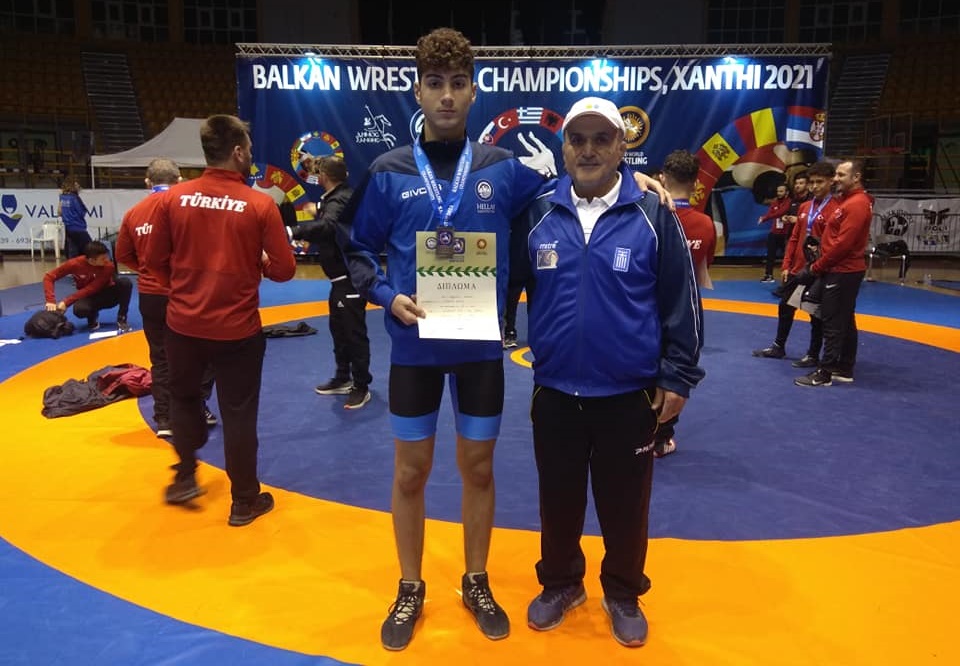 Πάλη: «Ασημένιος» στο Βαλκανικό Πρωτάθλημα ο Θεόφιλος Κεσσίδης