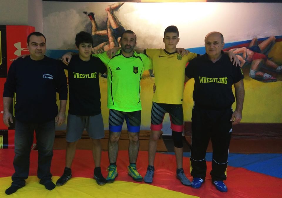 Πάλη: Στην Τιφλίδα για προετοιμασία και αγώνες οι Παπαπαρασκευάς