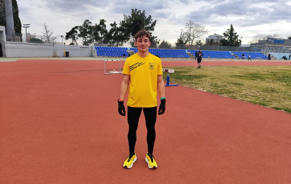 Στίβος: Στον ΑΡΗ ο Σάββας Χνιτίδης