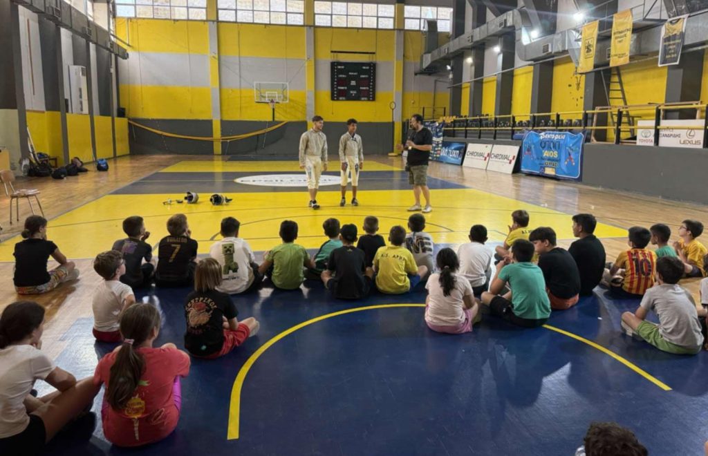 Επίδειξη ξιφασκίας υψηλού επιπέδου στο καμπ του ΑΡΗ (pics)