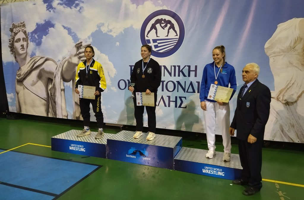 Πάλη: Αργυρό μετάλλιο για τη Λυγερή Βούλγαρη στο πανελλήνιο πρωτάθλημα Ελευθέρας Πάλης (pics)