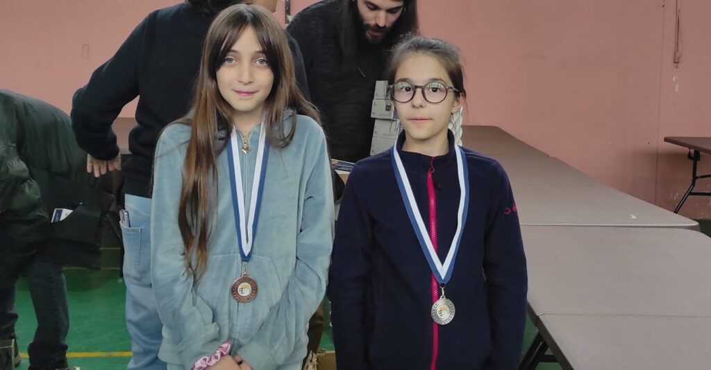 Σκάκι: Επιστροφή με τρία μετάλλια από την τελική φάση των μαθητικών πρωταθλημάτων