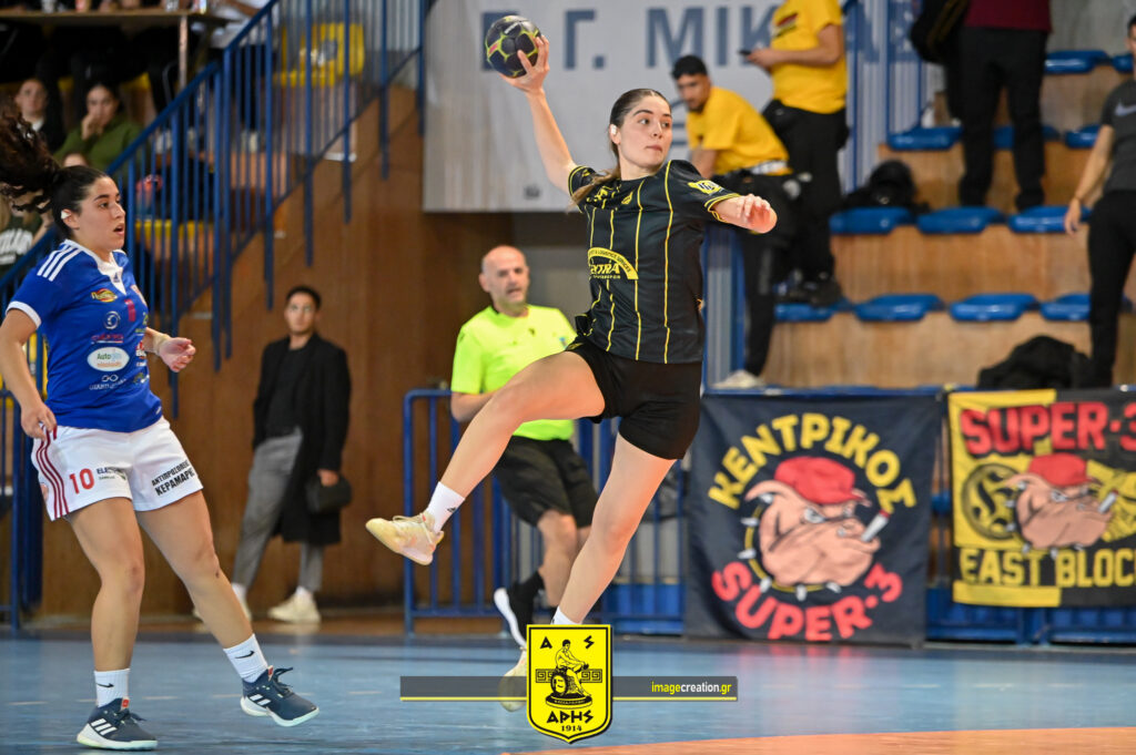 Χάντμπολ Γυναικών: Nικηφόρα πρεμιέρα για τον ΑΡΗ